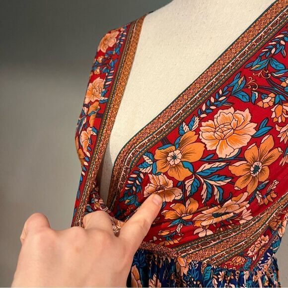 Fake wrap floral mini dress with short sleeves - Picture 4 of 11